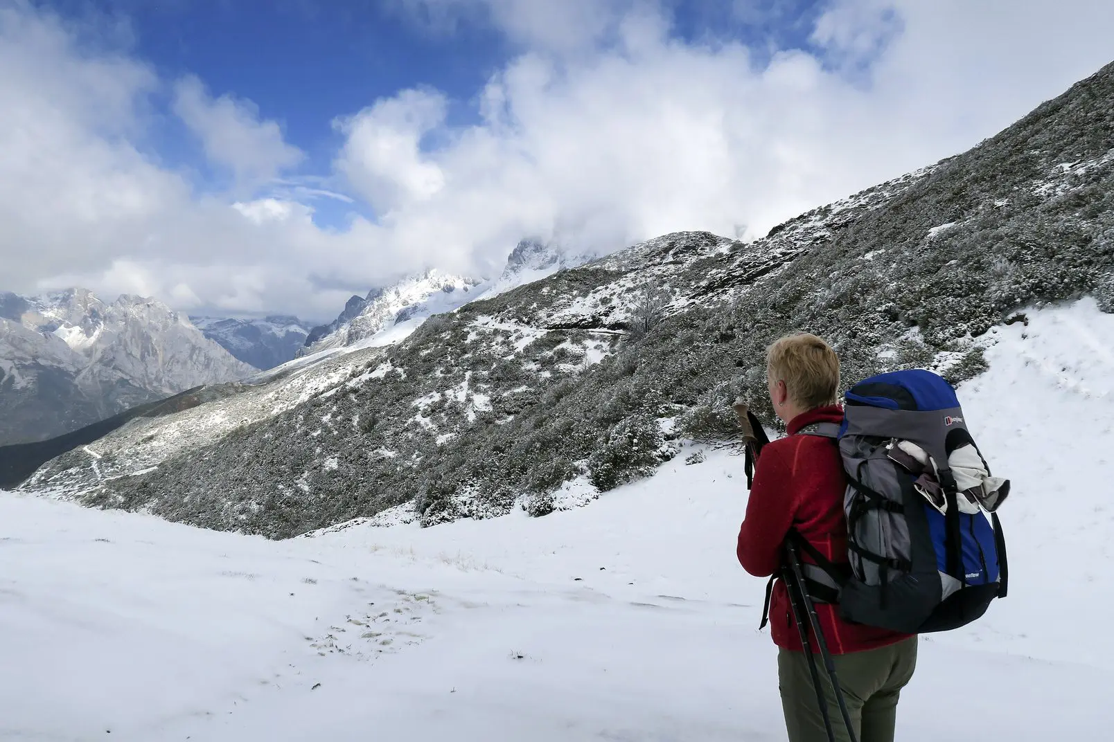Tijdens de Ruta Vadiniense moet de pelgrim de adembenemende, in voor- en najaar besneeuwde, Picos de Europa trotseren.