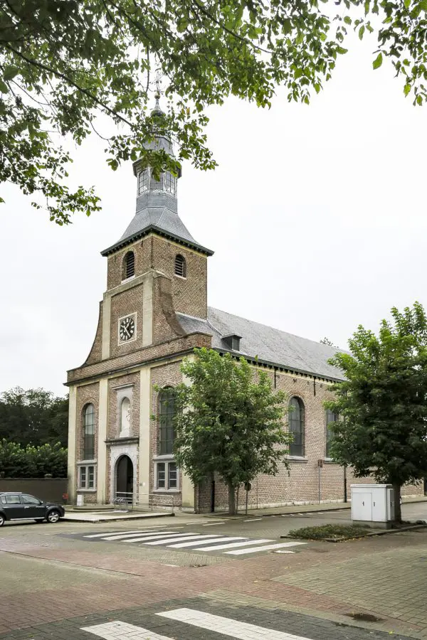 De Sint-Jacobskerk in Schurhoven is één van de vier Jacobskerken in Limburg