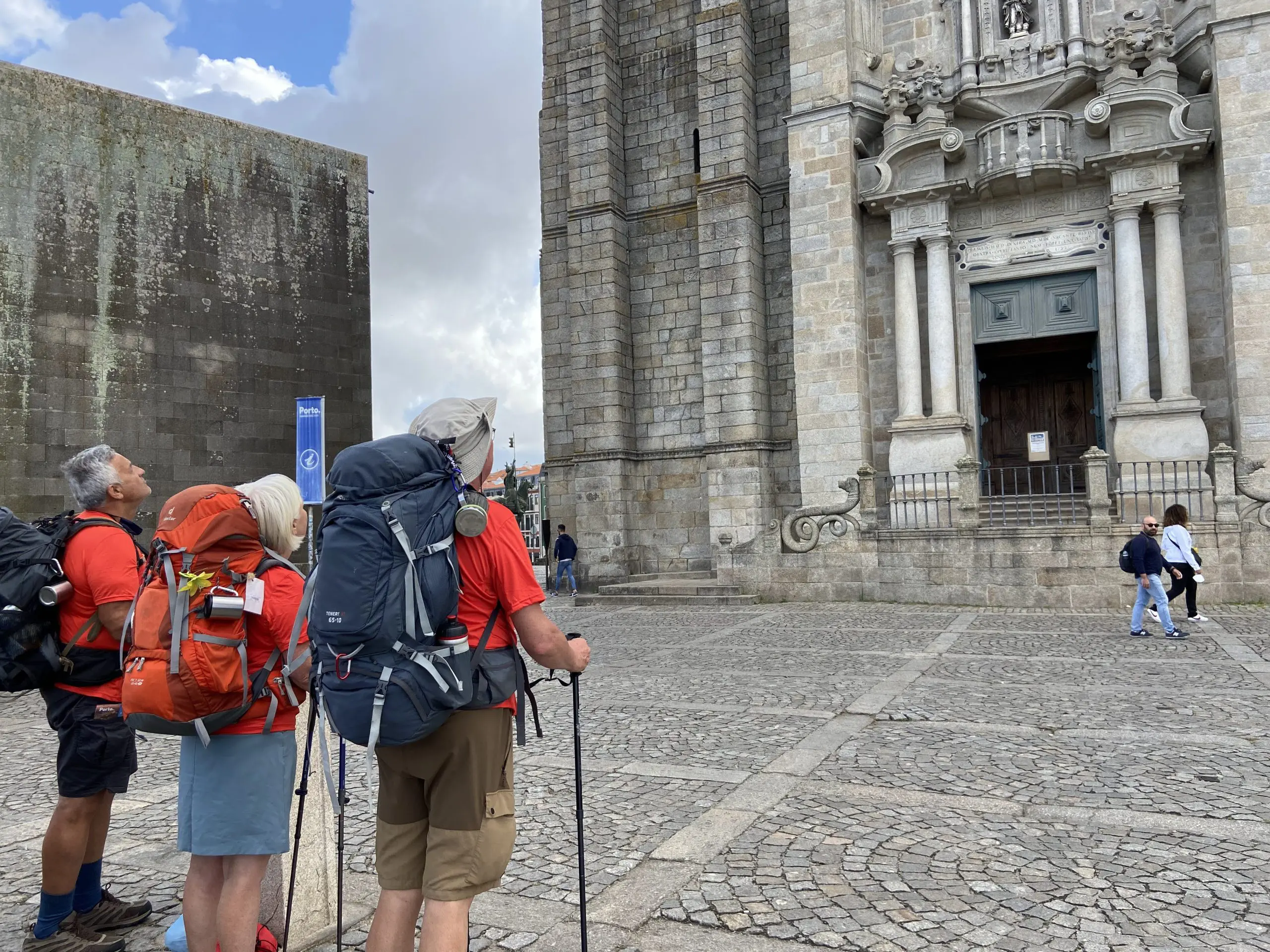 start aan kathedraal van Porto