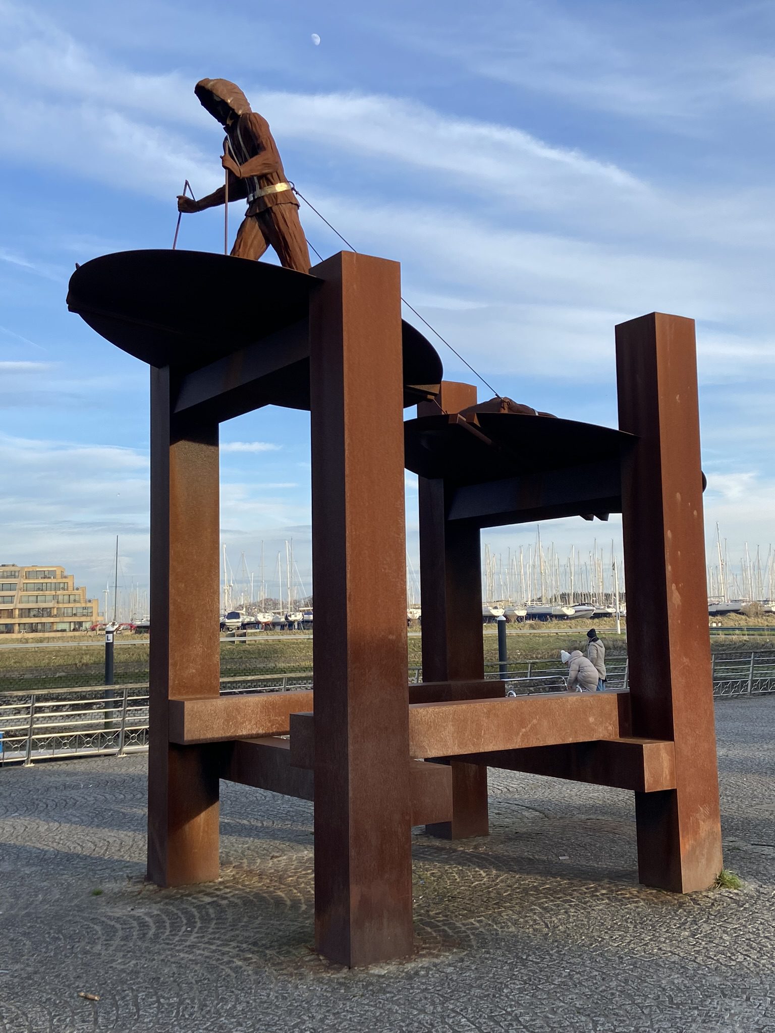 Monument Dixie Dansercoer ontdekkingsreiziger & poolreiziger, afkomstig van Nieuwpoort